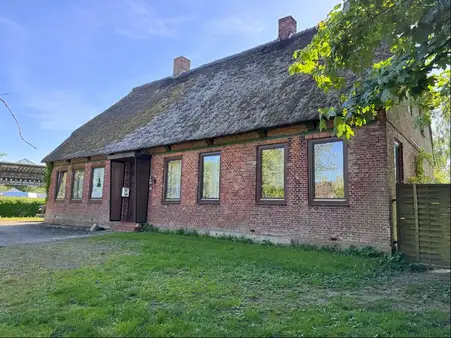 Alte Dorfschule bei Wilster