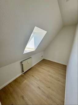 Büro Büro - Dachgeschosswohnung in 25551 Hohenlockstedt mit 74m² kaufen