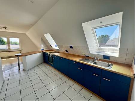 Einbauküche Einbauküche - Dachgeschosswohnung in 25551 Hohenlockstedt mit 74m² kaufen