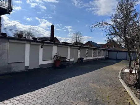 Gepflegtes Wohn-/Geschäftshaus mit fast 450 m² Gesamtfläche