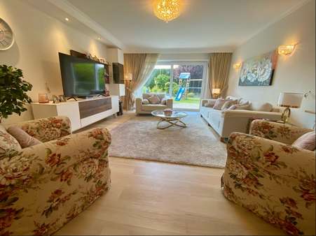 Wohnzimmer Wohnzimmer - Mehrfamilienhaus in 25348 Glückstadt mit 161m² kaufen