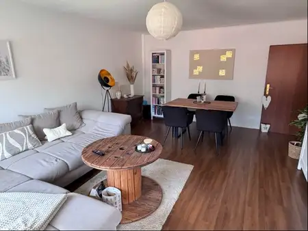 Ruhig gelegene 2-Zimmer-ETW mit Garage