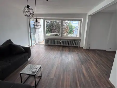Oben wohnen und mit Platz !