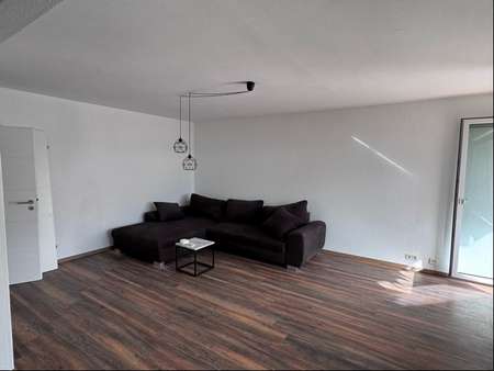 Wohnzimmeransicht 2 - Etagenwohnung in 25524 Itzehoe mit 77m² kaufen