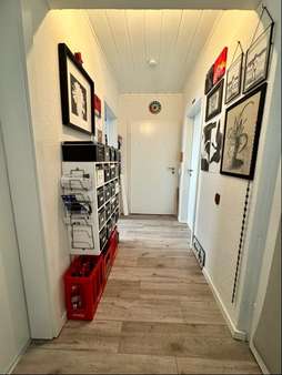 Flur Whg. EG Flur Whg. EG - Mehrfamilienhaus in 25524 Itzehoe mit 141m² kaufen