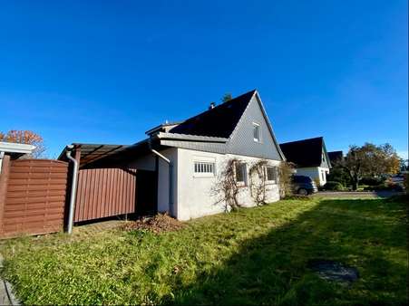 Seitenansicht - Einfamilienhaus in 25348 Glückstadt mit 130m² kaufen