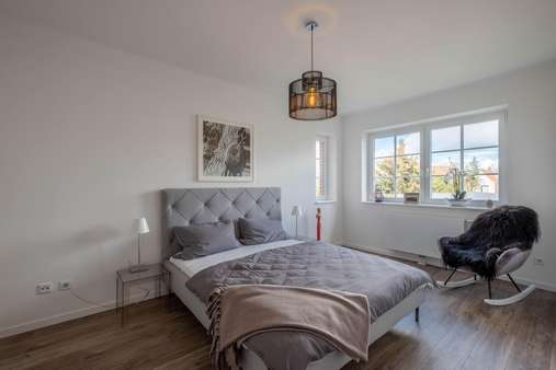 ruhig gelegenes Schlafzimmer - Etagenwohnung in 23570 Lübeck mit 60m² kaufen