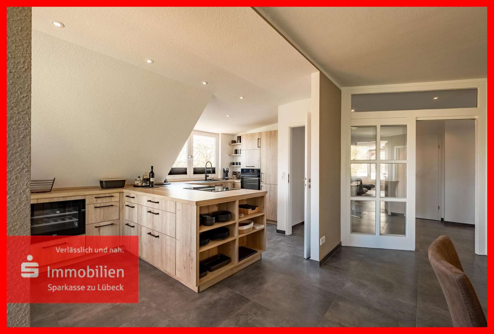 offene Küche - Penthouse-Wohnung in 23570 Lübeck mit 130m² günstig kaufen