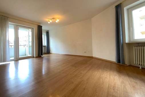 Heller Wohn-/ Essbereich - Etagenwohnung in 23558 Lübeck mit 60m² kaufen