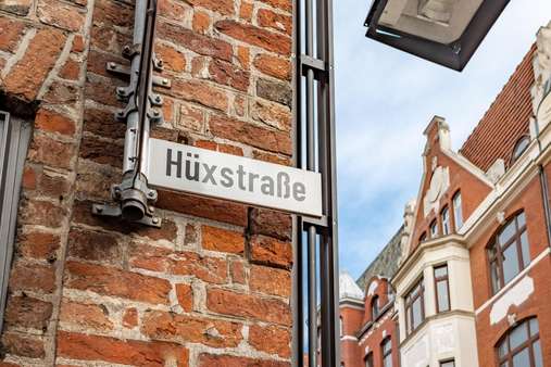 Die beliebte Hüxstrasse - Wohn- / Geschäftshaus in 23552 Lübeck mit 216m² als Kapitalanlage kaufen