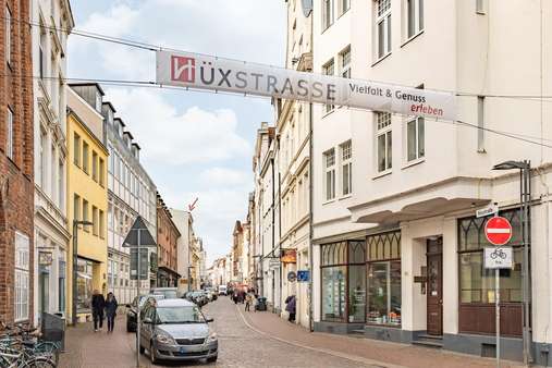 Lage in der Hüxstrasse - Wohn- / Geschäftshaus in 23552 Lübeck mit 216m² als Kapitalanlage kaufen