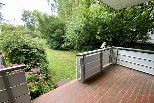 Balkon mit Gartenzugang - Erdgeschosswohnung in 23564 Lübeck mit 96m² kaufen