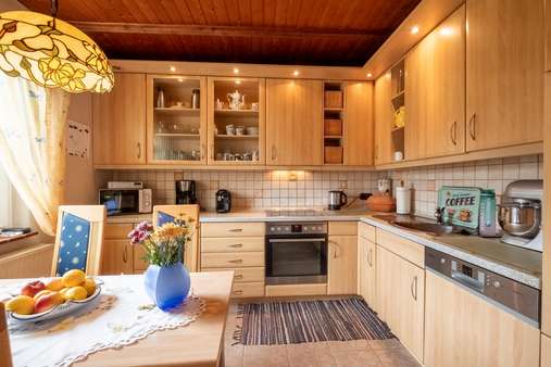 Küche - Doppelhaushälfte in 23568 Lübeck mit 122m² kaufen