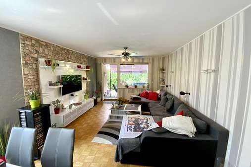 Wohnzimmer - Einfamilienhaus in 23617 Stockelsdorf mit 114m² kaufen