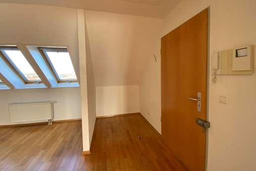 Eingangsbereich - Etagenwohnung in 23570 Lübeck mit 88m² kaufen