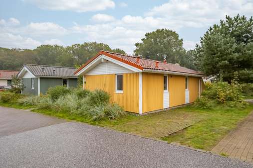 Hausansicht / Stellplatz - Ferienhaus in 23570 Lübeck mit 48m² kaufen