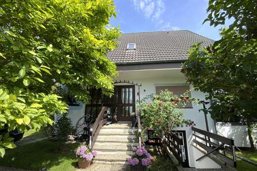 Eingang - Einfamilienhaus in 23570 Lübeck mit 148m² kaufen