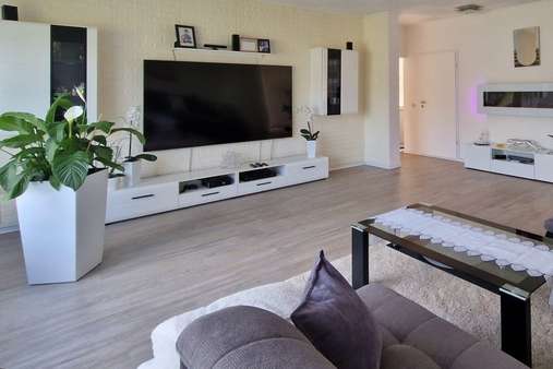 Wohnen EG - Einfamilienhaus in 23554 Lübeck mit 175m² kaufen