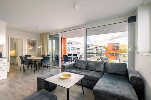 Blick in den Wohnraum - Ferienwohnung in 23570 Lübeck mit 86m² kaufen