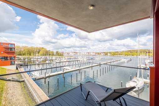 Traumhafter Blick - Ferienwohnung in 23570 Lübeck mit 86m² kaufen