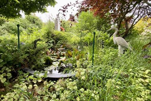 Gartenteich - Grundstück in 23570 Lübeck mit 450m² kaufen