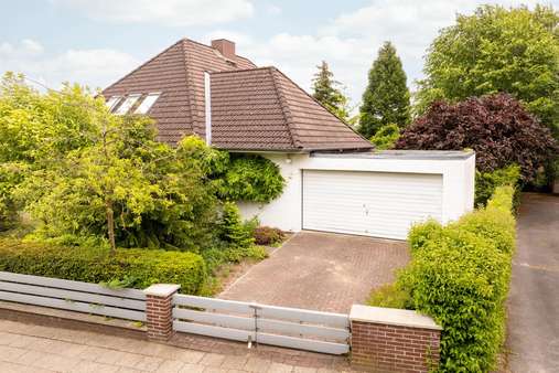 Doppelgarage - Einfamilienhaus in 23566 Lübeck mit 201m² kaufen