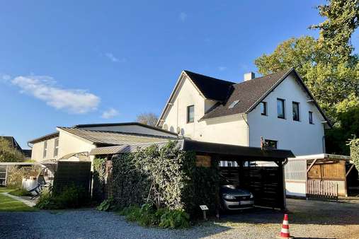 Stellplätze - Mehrfamilienhaus in 23858 Reinfeld mit 358m² kaufen