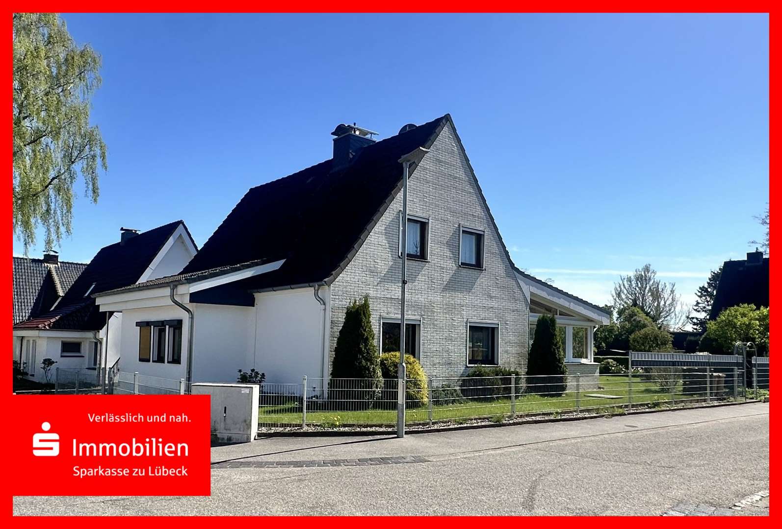 Hausansicht - Einfamilienhaus in 23554 Lübeck mit 140m² kaufen