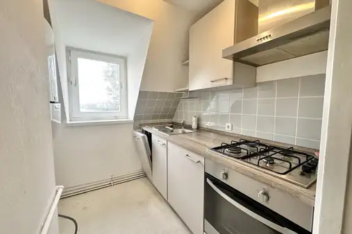 Charmante Dachgeschosswohnung in Strandnähe – Ideal für Singles oder Paare