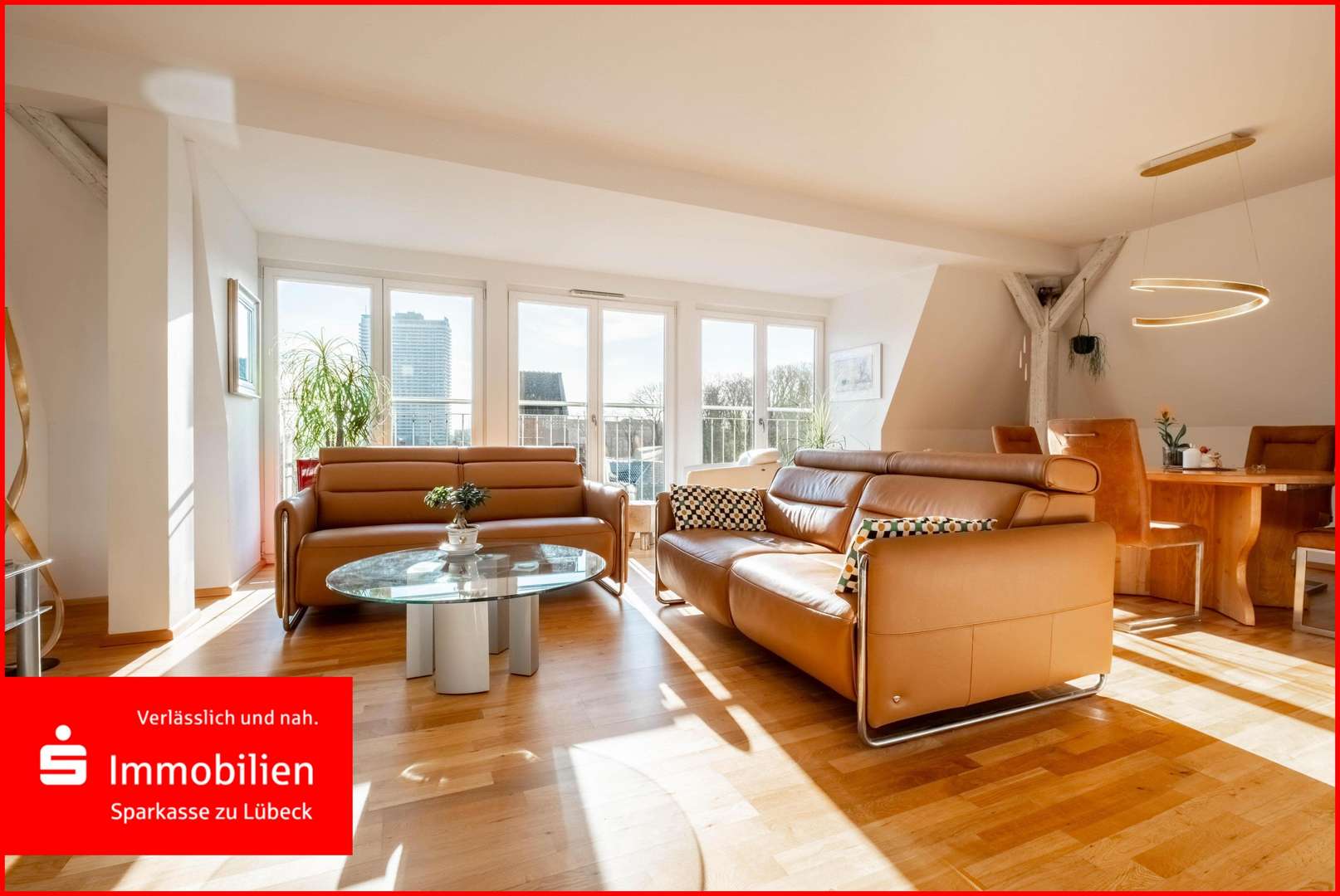 Wohn- und Essbereich - Penthouse-Wohnung in 23570 Lübeck mit 109m² kaufen