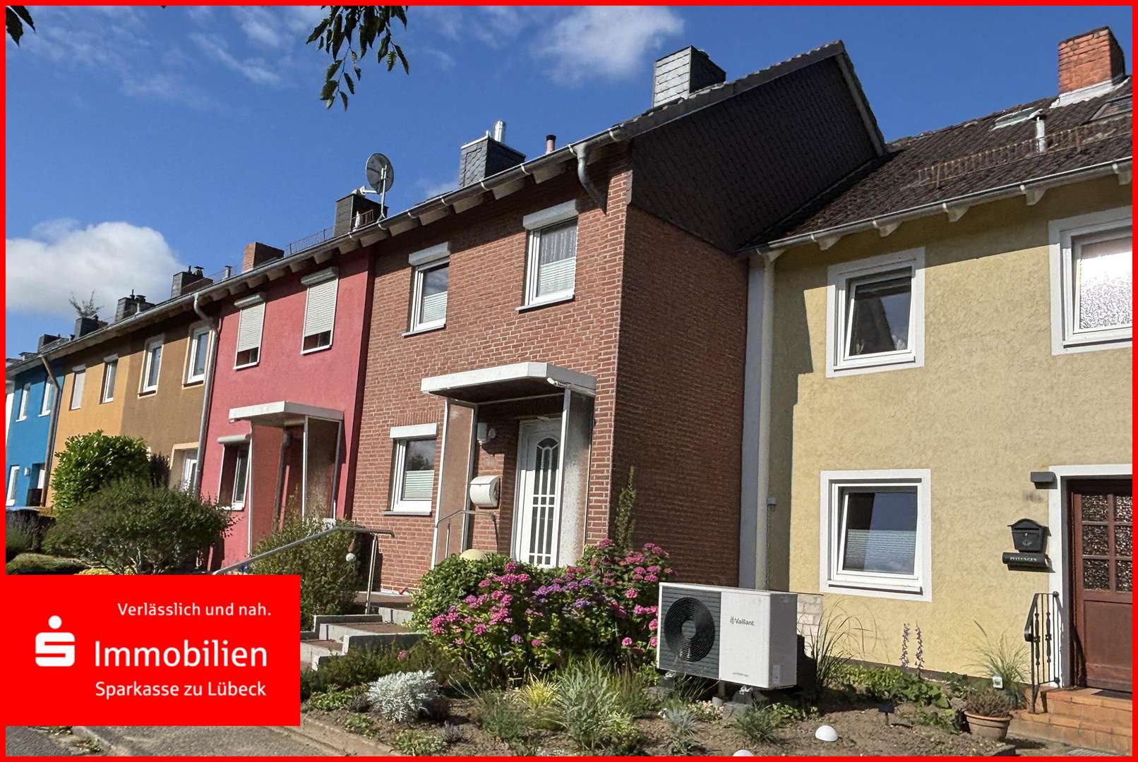 Frontansicht Frontansicht - Reihenmittelhaus in 23569 Lübeck mit 70m² kaufen
