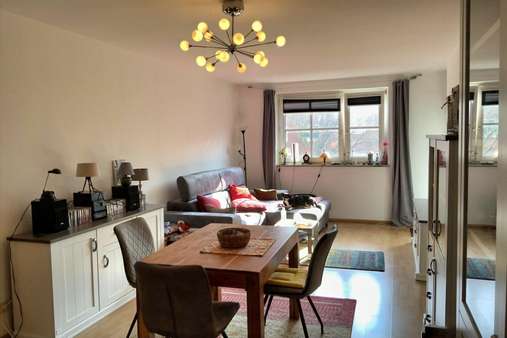 Wohn- Essbereich - Etagenwohnung in 20251 Hamburg mit 55m² kaufen