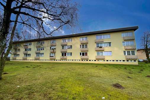 Hausansicht vom Garten - Etagenwohnung in 23568 Lübeck mit 53m² kaufen
