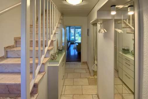 Eingangsflur - Reihenmittelhaus in 23669 Timmendorfer Strand mit 65m² kaufen