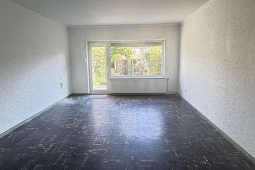 Wohnzimmer - Reihenmittelhaus in 23556 Lübeck mit 63m² kaufen