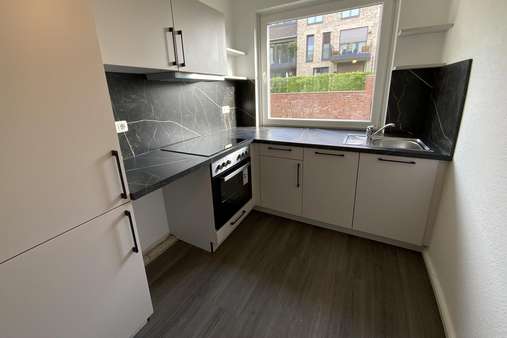 Einbauküche - Erdgeschosswohnung in 23562 Lübeck mit 59m² kaufen