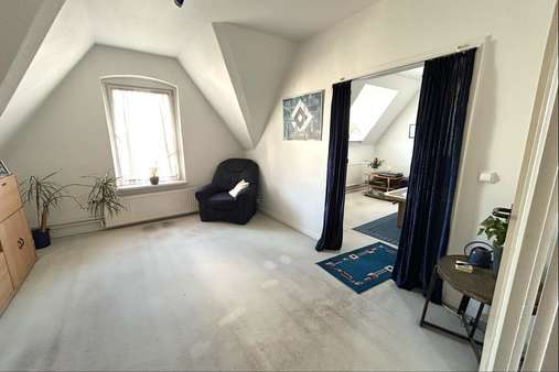 Esszimmer Esszimmer - Dachgeschosswohnung in 23564 Lübeck mit 56m² als Kapitalanlage kaufen