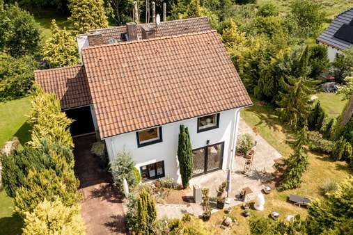 Eingangsansicht Eingangsansicht - Einfamilienhaus in 23611 Bad Schwartau mit 195m² kaufen