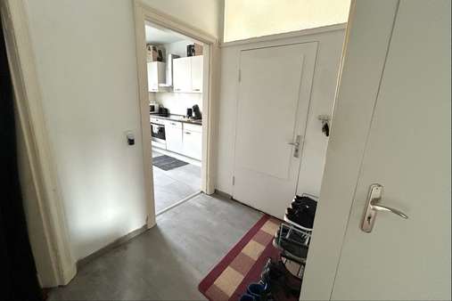 Eingangsbereich EG - Mehrfamilienhaus in 23554 Lübeck mit 86m² kaufen