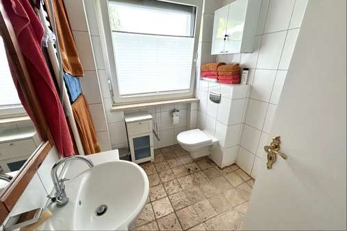 Duschbad im Erdgeschoss - Einfamilienhaus in 23566 Lübeck mit 110m² kaufen