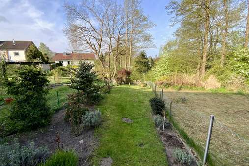 Blick in den Garten - Reihenmittelhaus in 23611 Bad Schwartau mit 64m² kaufen