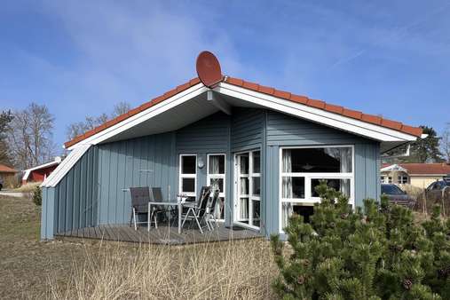 Hausrückansicht Hausrückansicht - Bungalow in 23570 Lübeck mit 55m² kaufen
