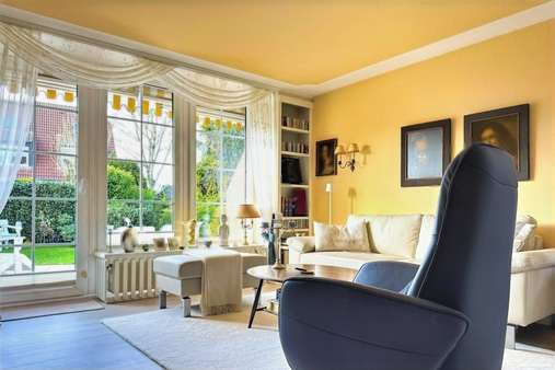 Wohnzimmer - Reihenendhaus in 23617 Stockelsdorf mit 96m² kaufen
