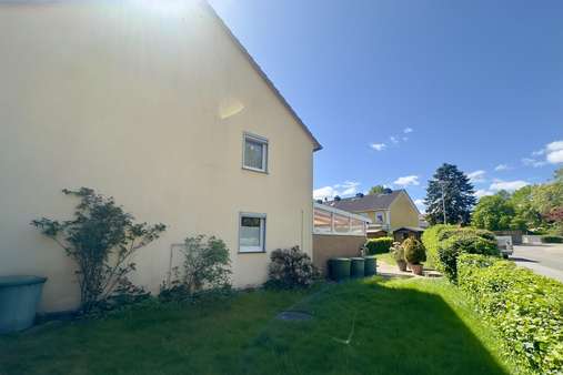 Straßenansicht - Reihenmittelhaus in 23569 Lübeck mit 78m² kaufen