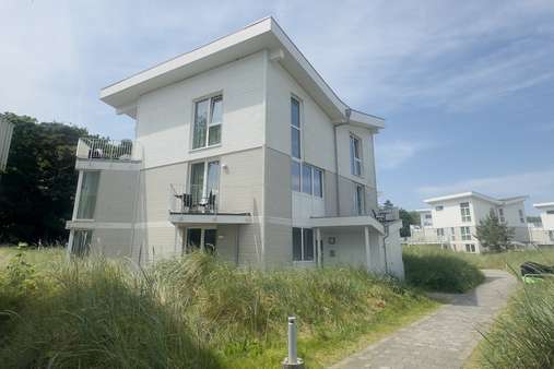 eingebettet in die Dünenlandschaft eingebettet in die Dünenlandschaft - Erdgeschosswohnung in 23570 Lübeck mit 36m² kaufen