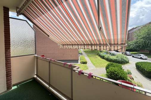 Markise Markise - Etagenwohnung in 23556 Lübeck mit 65m² kaufen