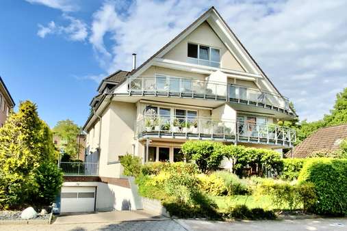 Zufahrt zur Tiefgarage Zufahrt zur Tiefgarage - Etagenwohnung in 21465 Reinbek mit 73m² kaufen