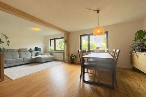 Wohn- / Essbereich - Reihenmittelhaus in 23569 Lübeck mit 100m² kaufen