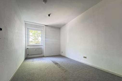 Schlafzimmer Schlafzimmer - Etagenwohnung in 23558 Lübeck mit 59m² kaufen
