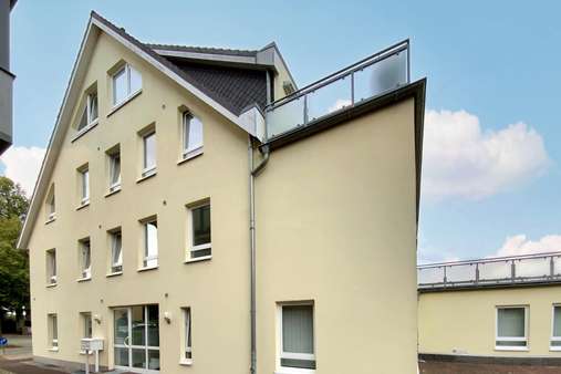 Seitenansicht - Etagenwohnung in 23568 Lübeck mit 96m² kaufen